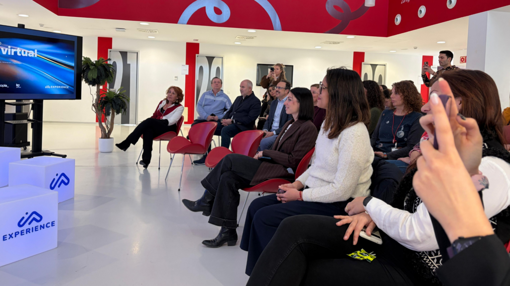 IA Experience lanza la primera Aula Virtual y su publico entregado